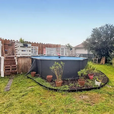 Vakantiehuis Maison Avec Piscine *